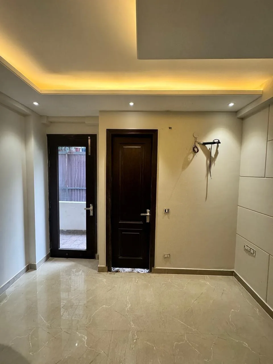 Floor For Sale G Block photo 5